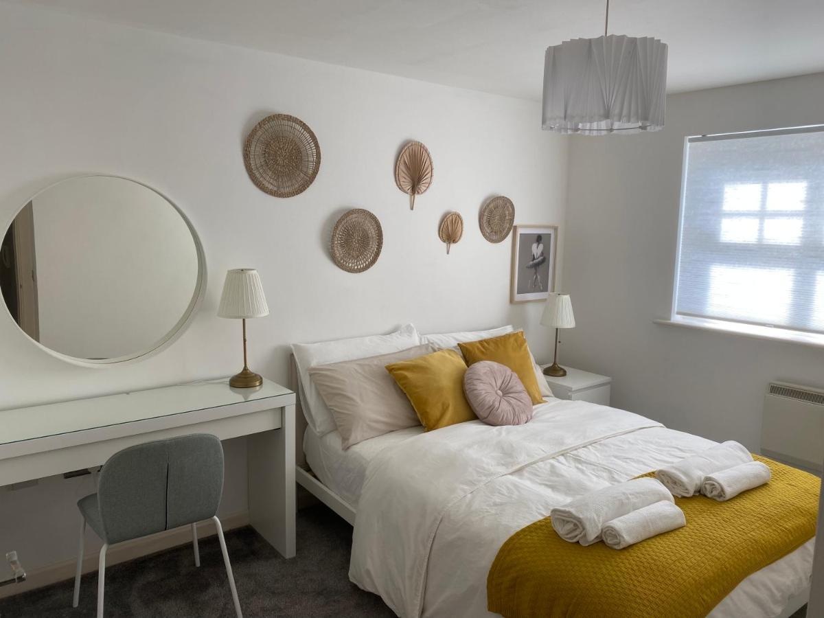 Marine Viewing 2 Bedrooms Flat Μάντσεστερ Εξωτερικό φωτογραφία