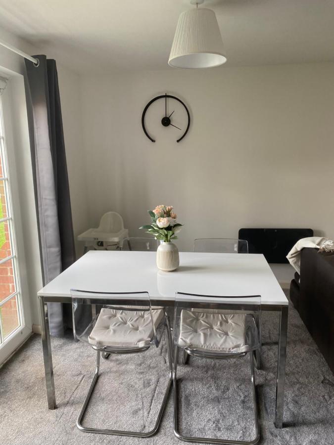 Marine Viewing 2 Bedrooms Flat Μάντσεστερ Εξωτερικό φωτογραφία